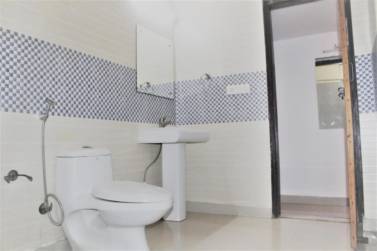 Hotel Trio Residency Near Noida City Center Exterior photo