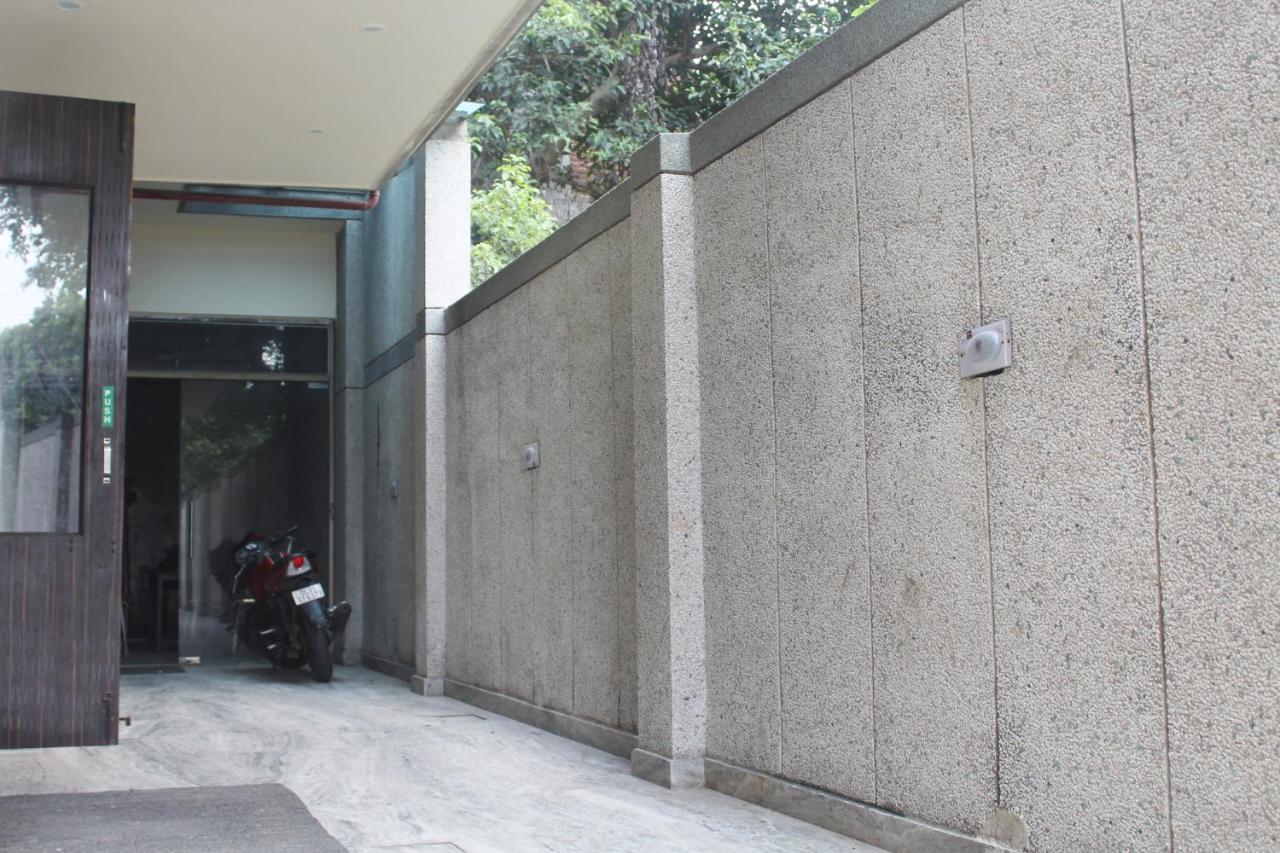Hotel Trio Residency Near Noida City Center Exterior photo