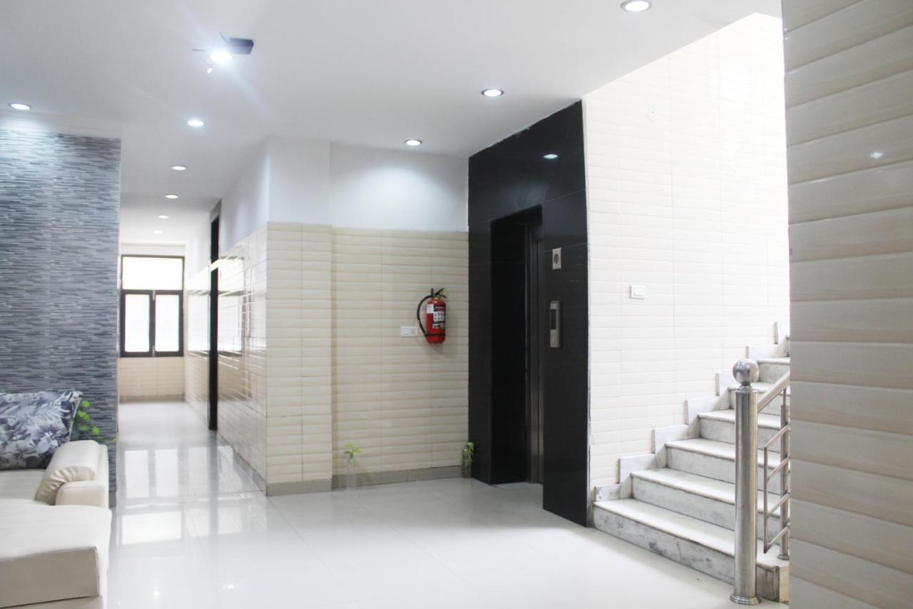Hotel Trio Residency Near Noida City Center Exterior photo